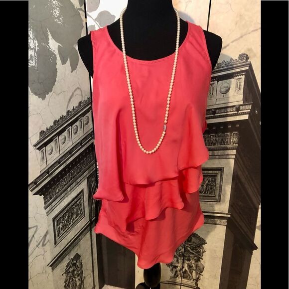 Beautiful coral tank by Daisy Fuentes - Picture 1 of 2